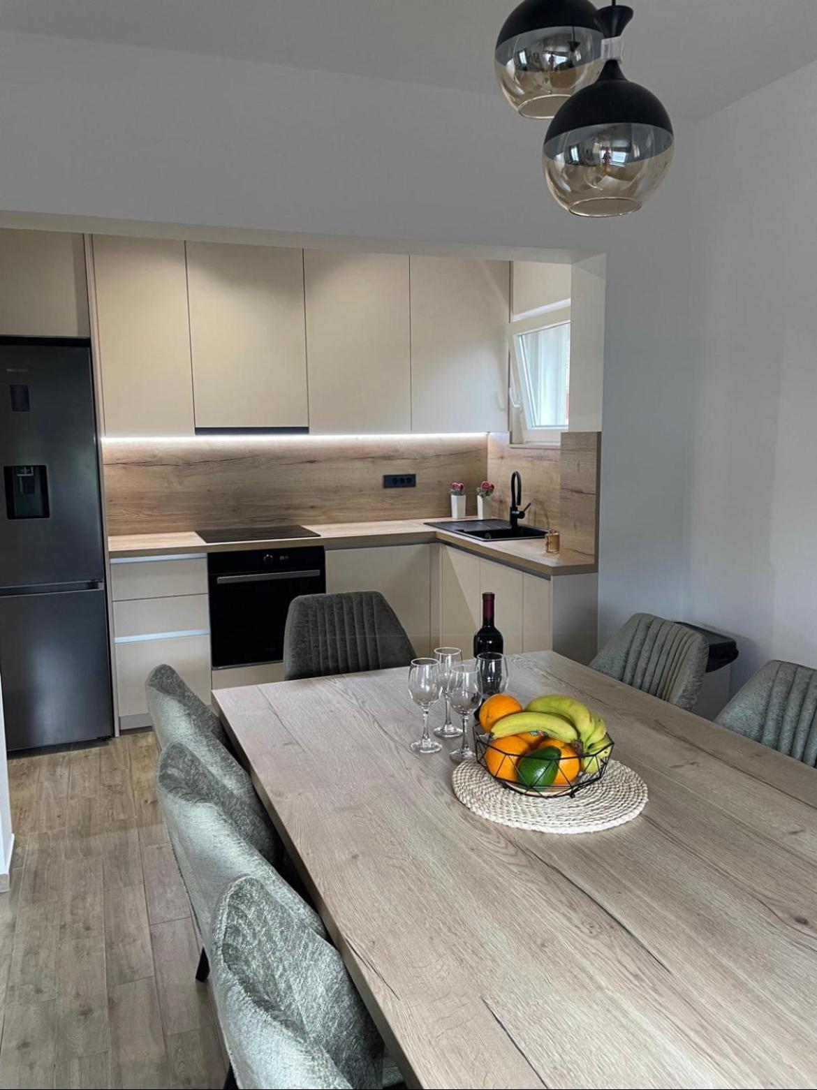 Apartman Kurtov Apartment Pakostane Bagian luar foto